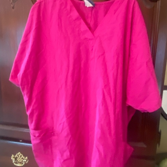 Cherokee Other - Cherokee Fuchsia V-Neck Top